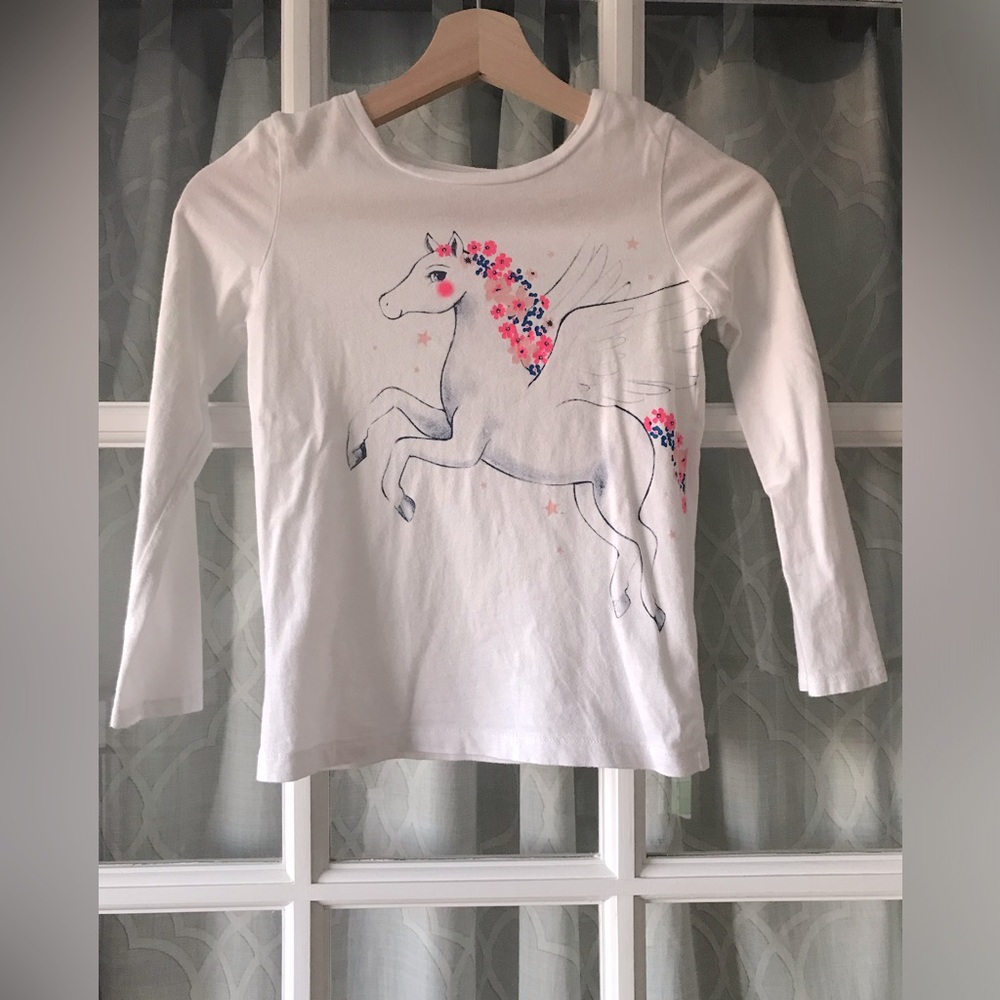 Carter’s size 8 Pegasus horse w/ wings & bright pink flowers long sleeve shirt